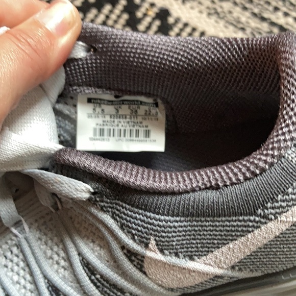 Womens Nike FLYKNIT LUNAR2, size 5.5 - Picture 4 of 6